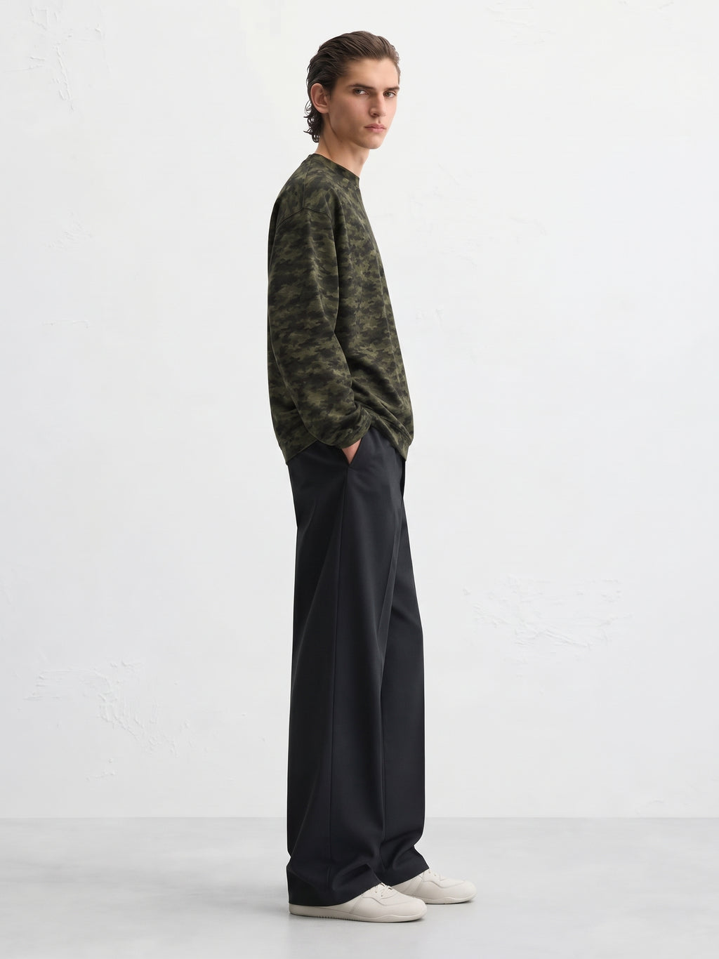 Camo Crewneck - Olive